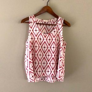 ⭐️5/$30 One Clothing sleeveless blouse